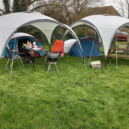 Basic 2P Tent Sotterum Hotel Kornwerd Exterior photo