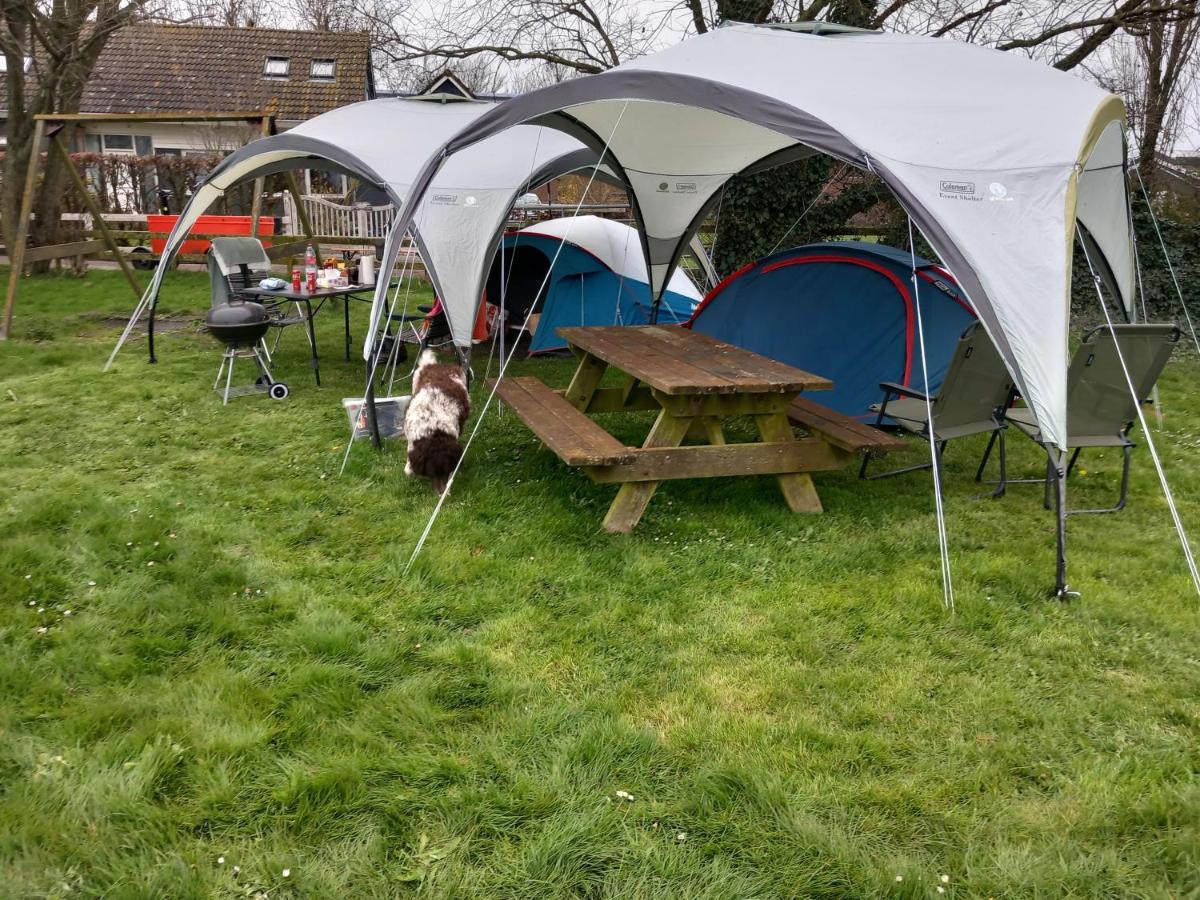 Basic 2P Tent Sotterum Hotel Kornwerd Exterior photo